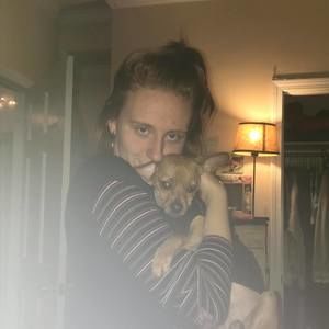 Meet your Posher, Mia